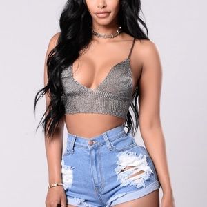 SOLD NEW FASHIONNOVA CROP TOP